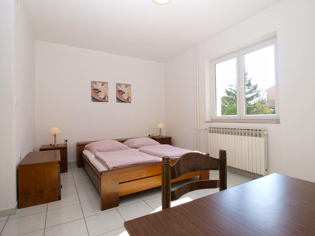 Apartment Zorka 1421 Pjescana Uvala