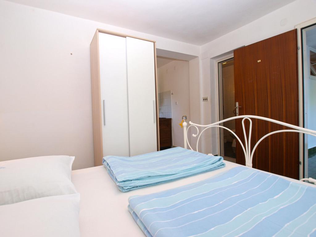 Zorka 1421 Apartment